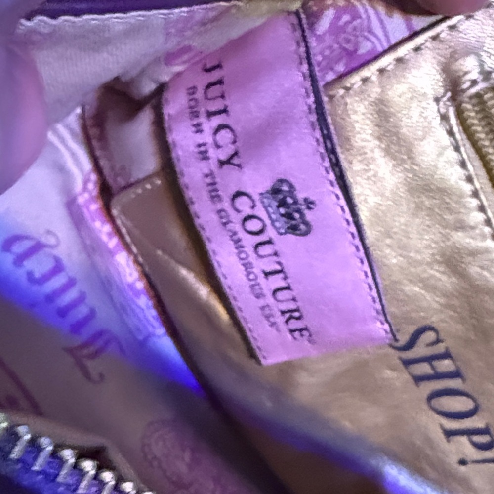 JUiCY COUTURE*Dark Purple VELOUR BABY-BOWLER Bag*with CHARMs & MiRROR-GOLD-iN - Picture 5 of 5